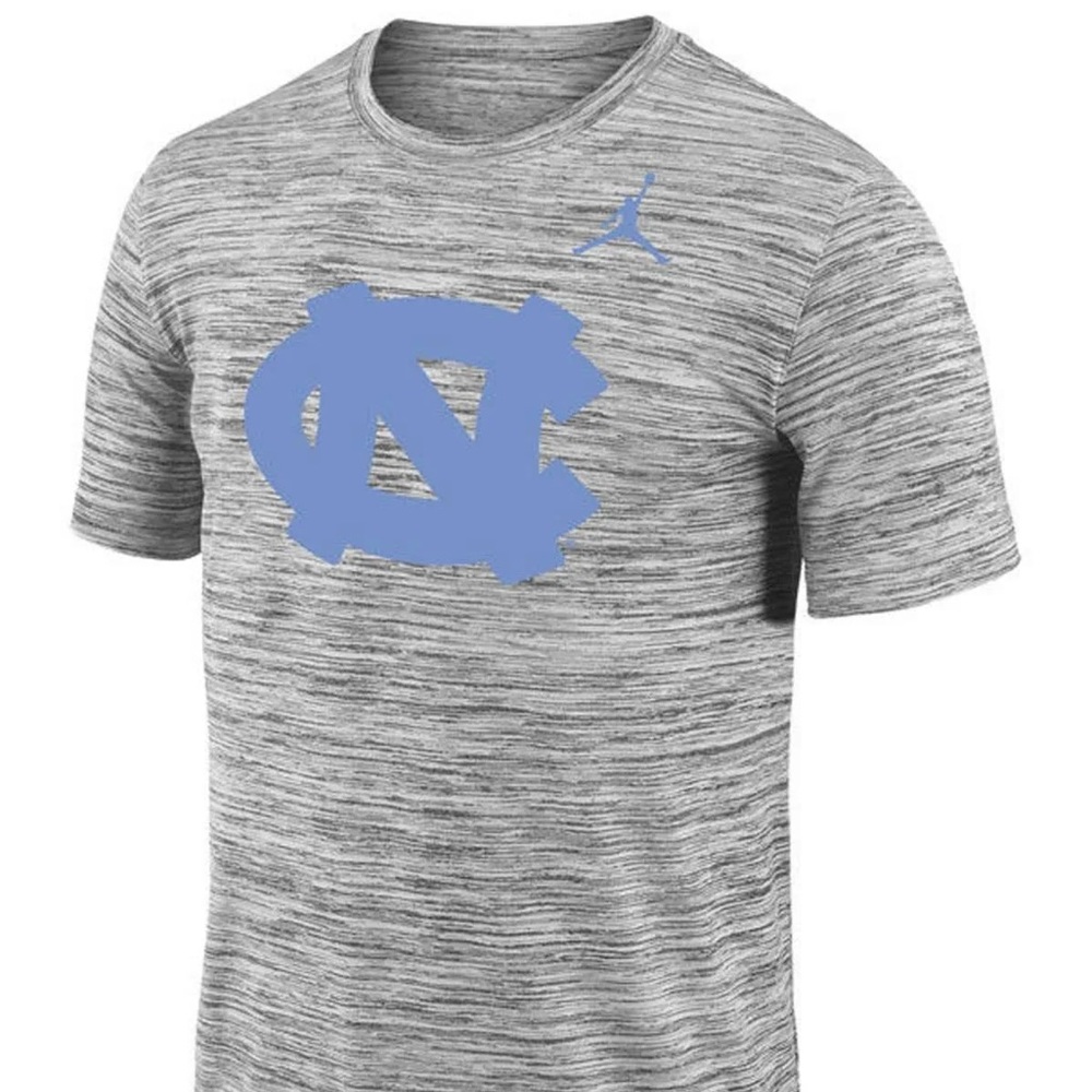 Jordan Men's Charcoal North Carolina Tar Heels Player Travel T-Shirt Size Medium